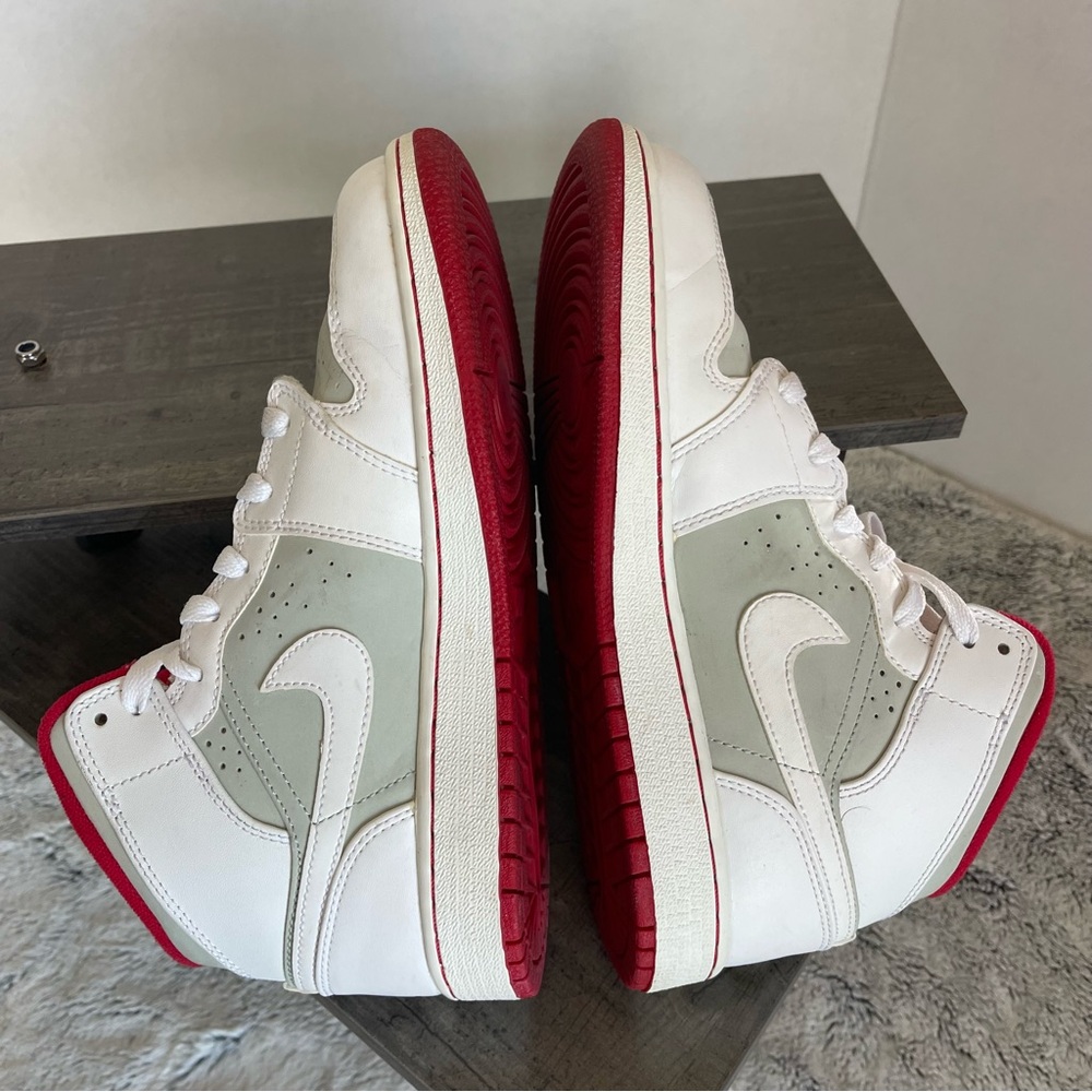 Air Jordan 1 Mid youth 'Hare' 2015 - Picture 7 of 12